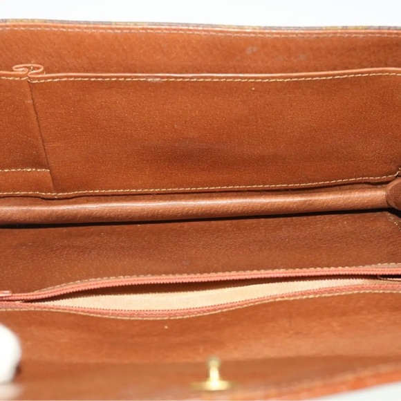 Beautiful vintage 💯 Authentic LV Clutch, A must have for LV collectors - Picture 7 of 14